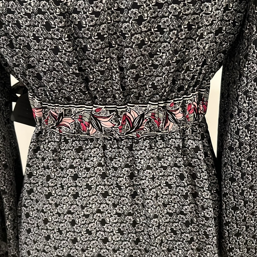 Max Studio Floral Print Wrap Maxi Dress - Picture 5 of 12